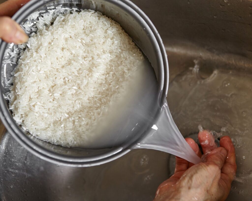 Rice Water for Hair Growth: Does It Really Work or Just Hype? 3 rice wa